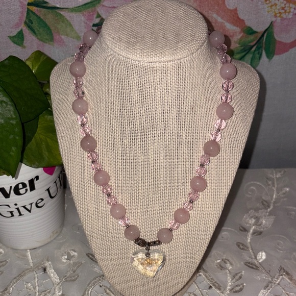 Jewelry - Chic Pink Heart Pendant Necklace